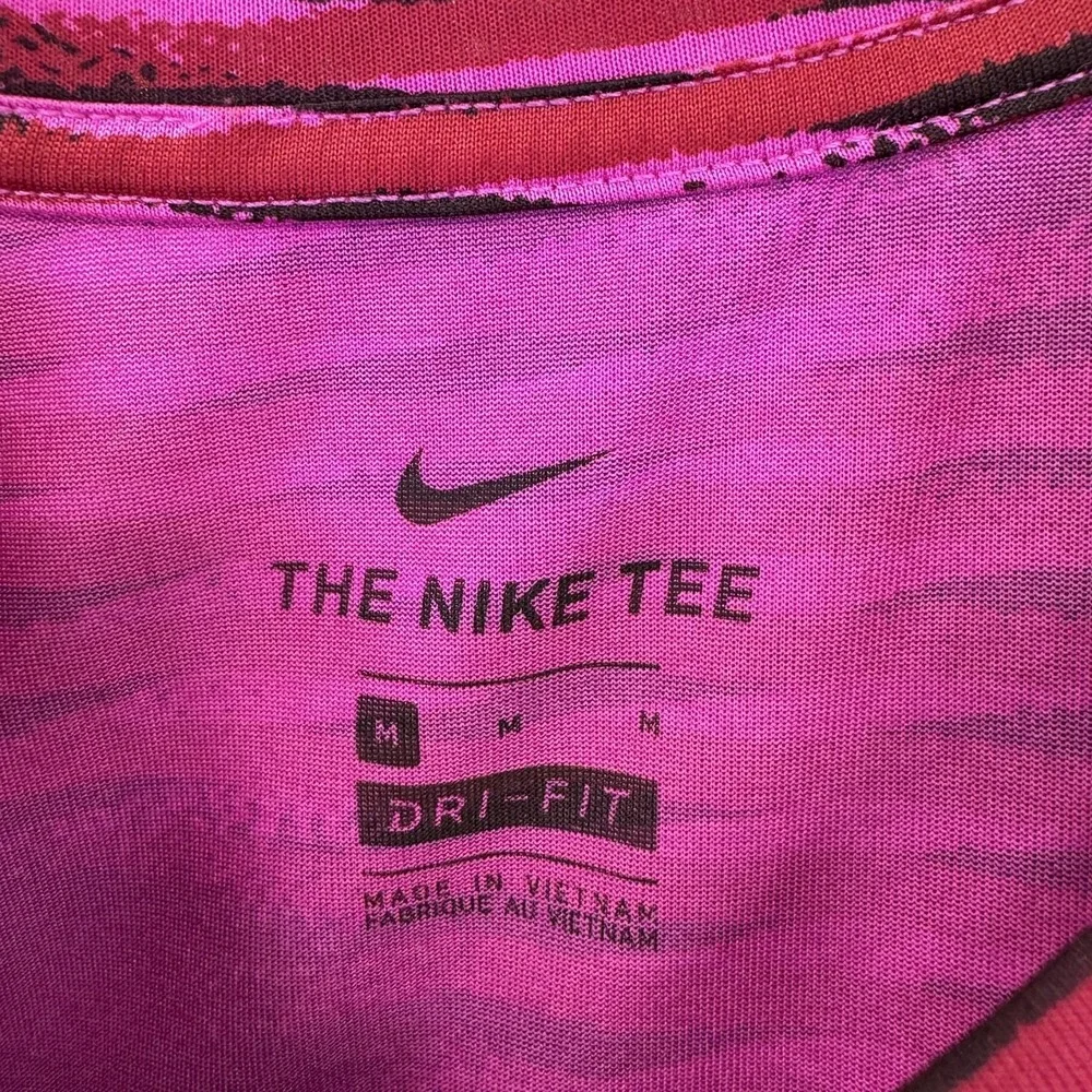 Nike Shirt Mens Medium Pink Striped Dri-Fit Short Sleeve Athletic Running Tee